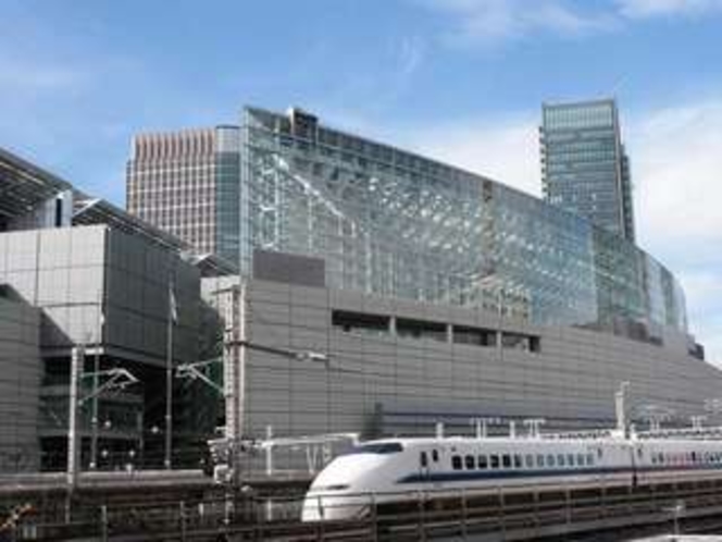 新幹線は品川、新横浜いずれも至便