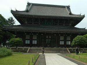 石原裕次郎さんが眠られている有名なお寺。『大本山総持寺』。