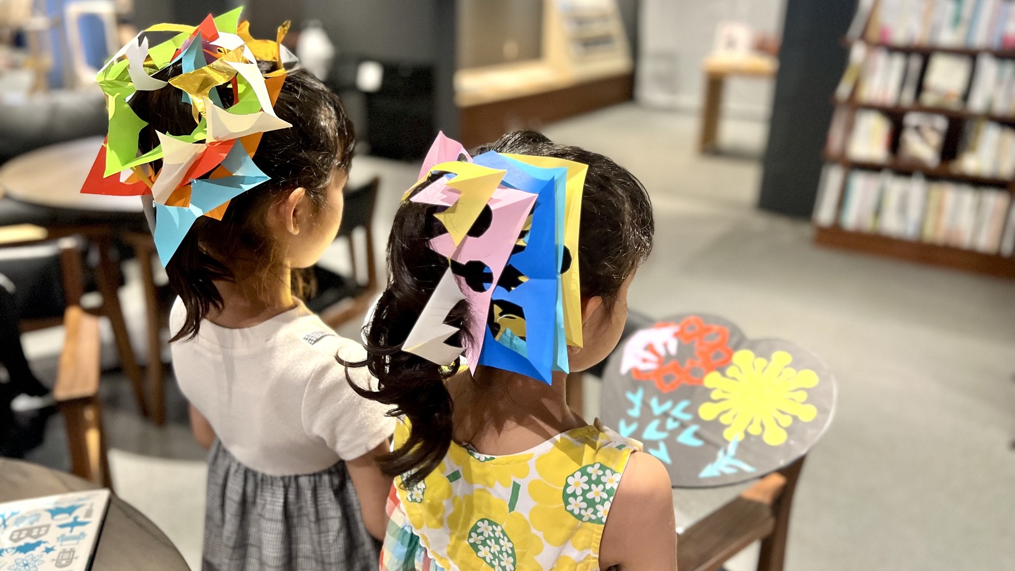 【夏休みアート企画】親子で参加！手仕事アート切り紙で彩るうちわ制作体験付プラン