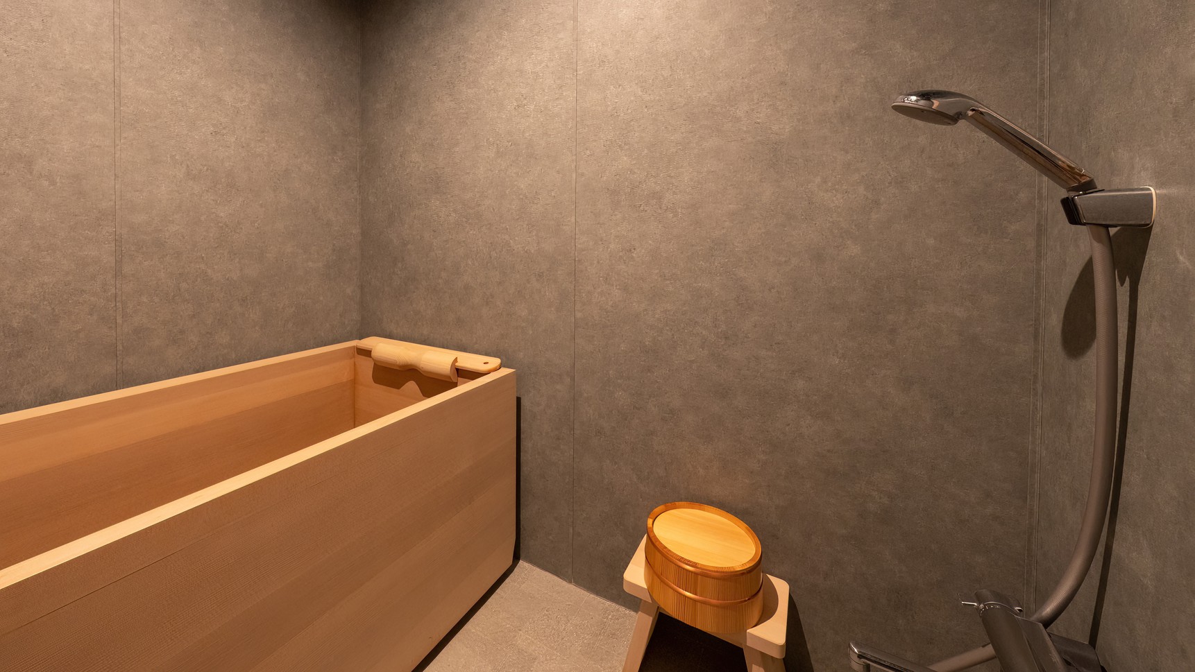 和室ツイン　青森ヒバを使用した温泉内風呂