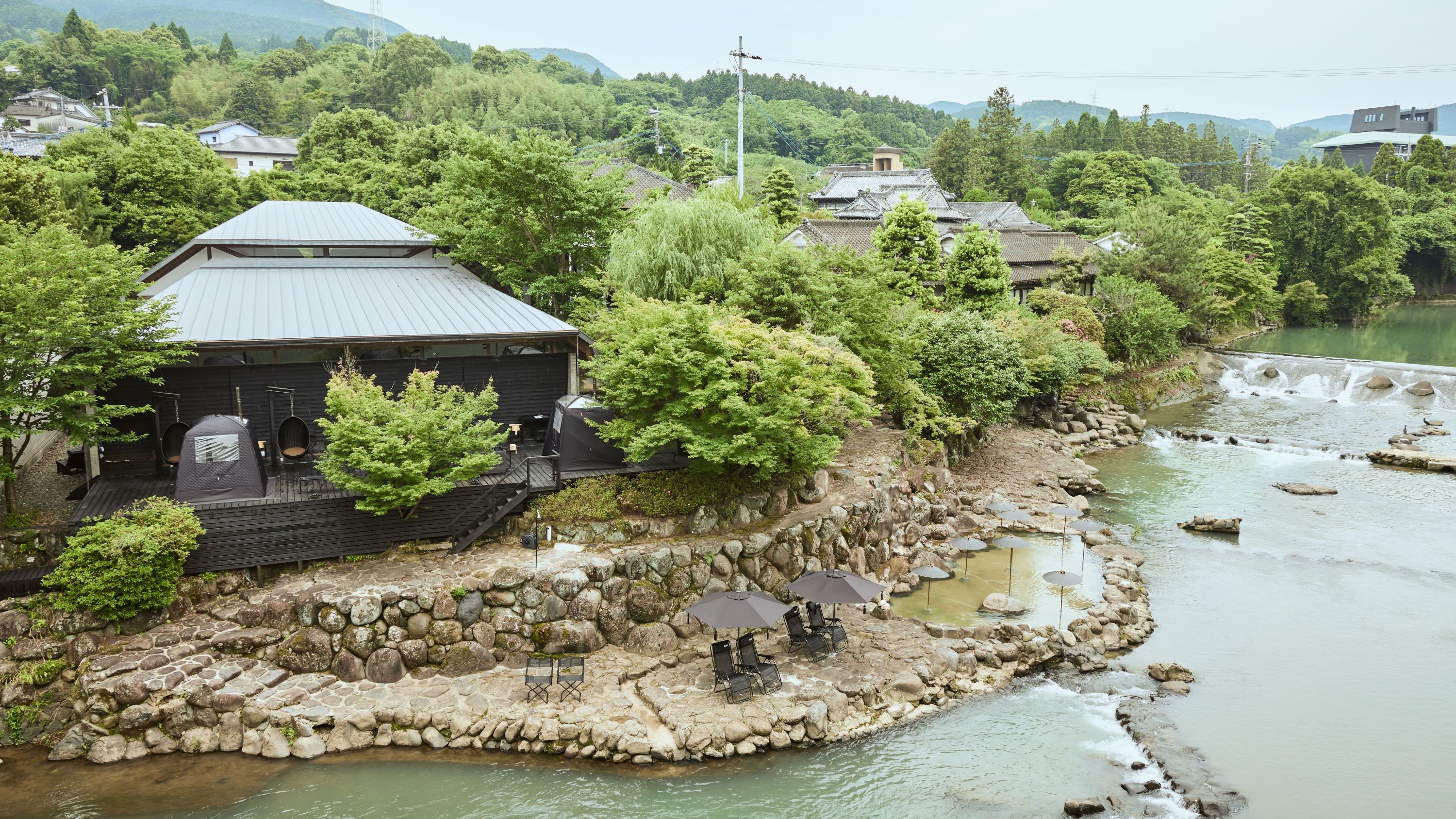 嬉野川ほてりで楽しむ河畔サウナ
