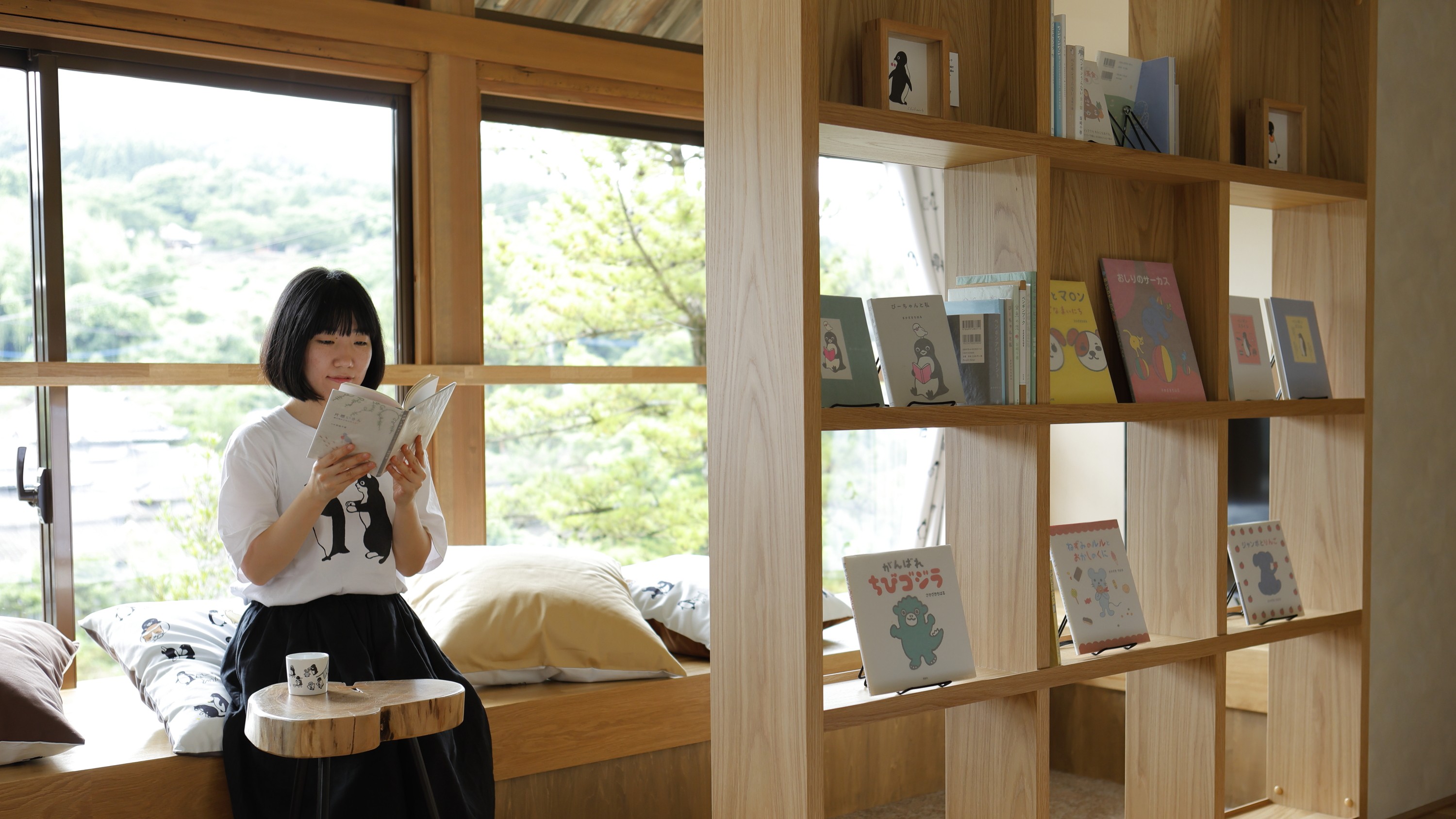 さかざきさんの希少作品を展示