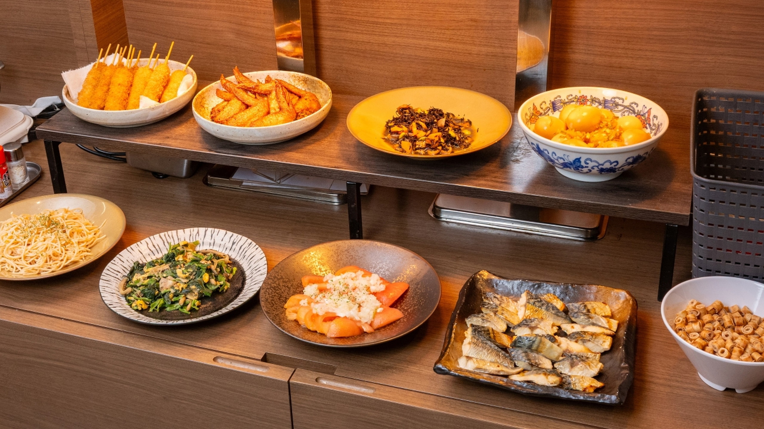 朝食ビュッフェ　日替わり総菜