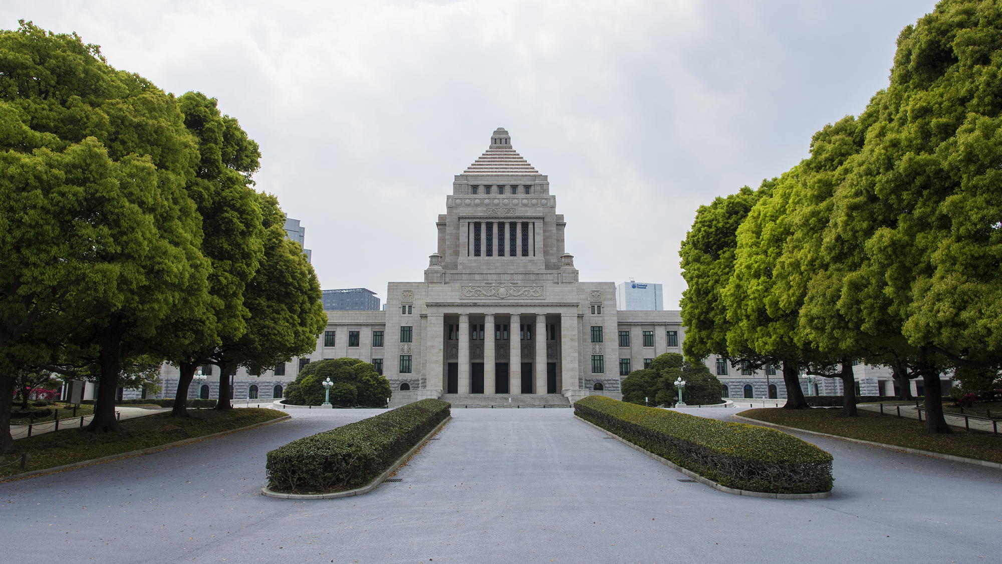 ■国会議事堂｜公共交通機関で約20分