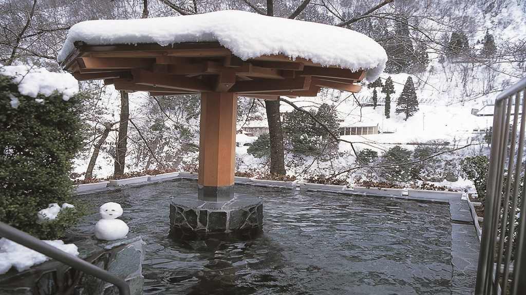 【大浴場】男性露天風呂（冬）
