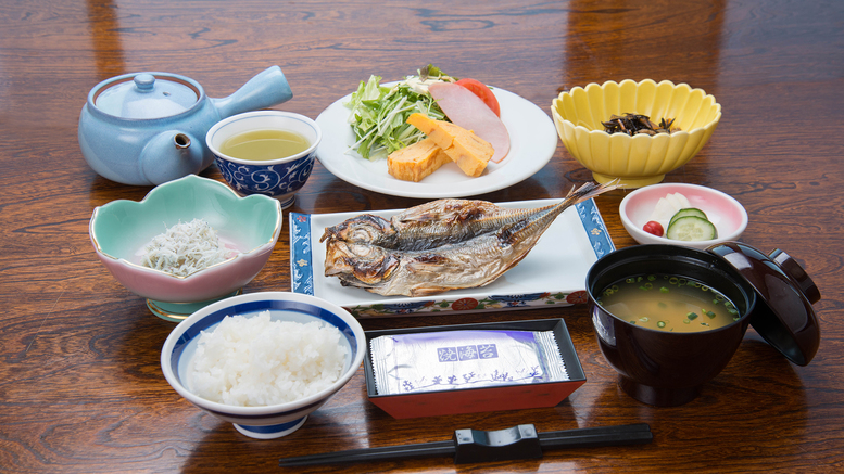 【朝食のみ】ここでしか味わえない地元味！栄養素満点の食材、それがひじき！手作り朝ごはん