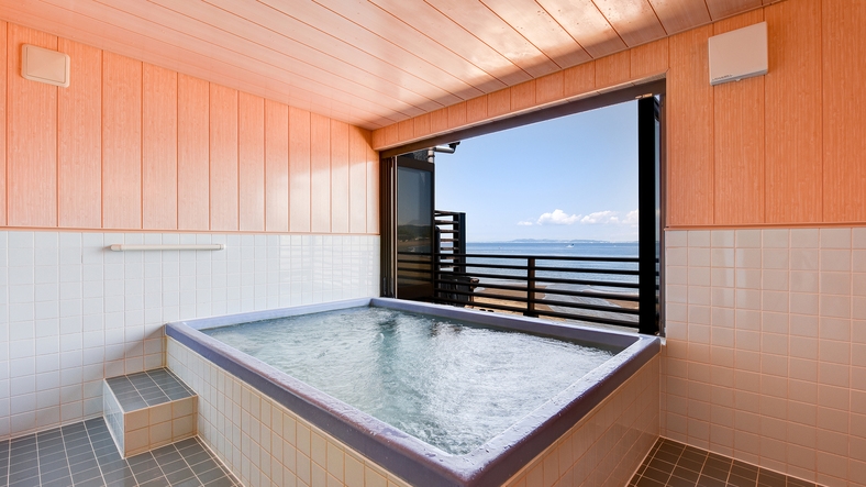 【素泊まり】展望風呂で満喫♪目の前が海なんです。時には美しい夕日と富士山の絶景を目の当りにできます