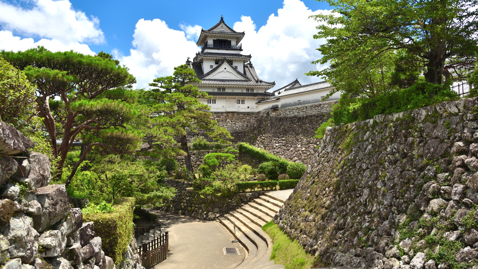 【高知城】当館から徒歩18分