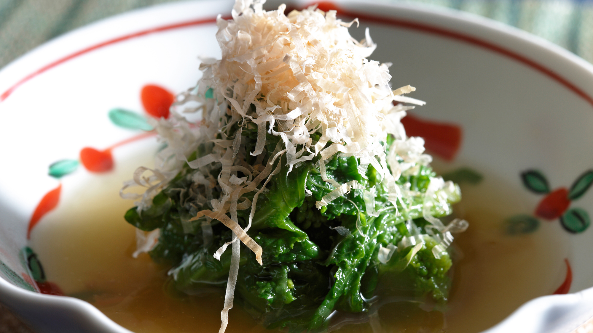 *夕食一例／季節ごとに考えられたメニュー。オーナーが手間暇かけてお作りします。