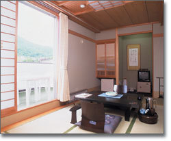 [Plan] Through the room window