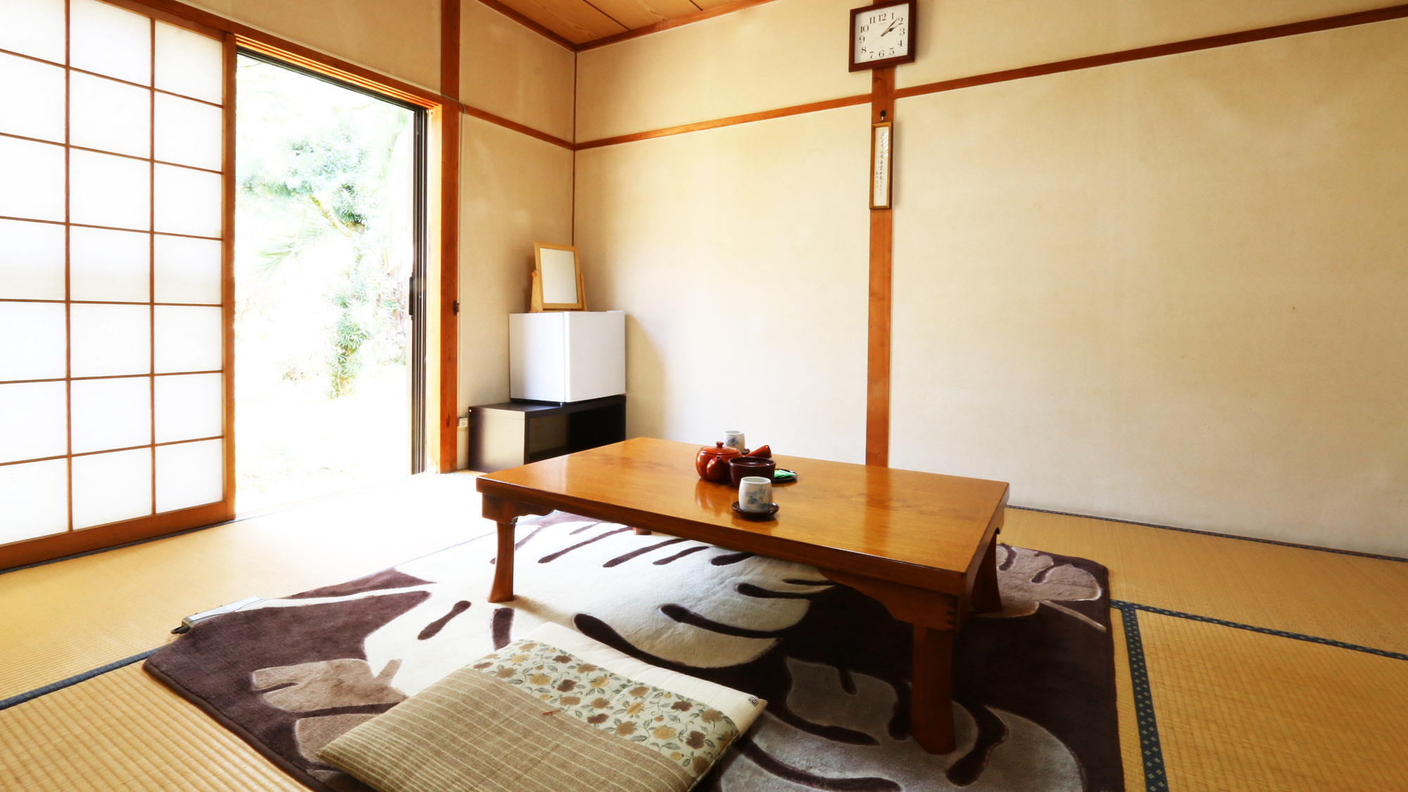 【客室】和室、自然に囲まれた静かなお部屋です。