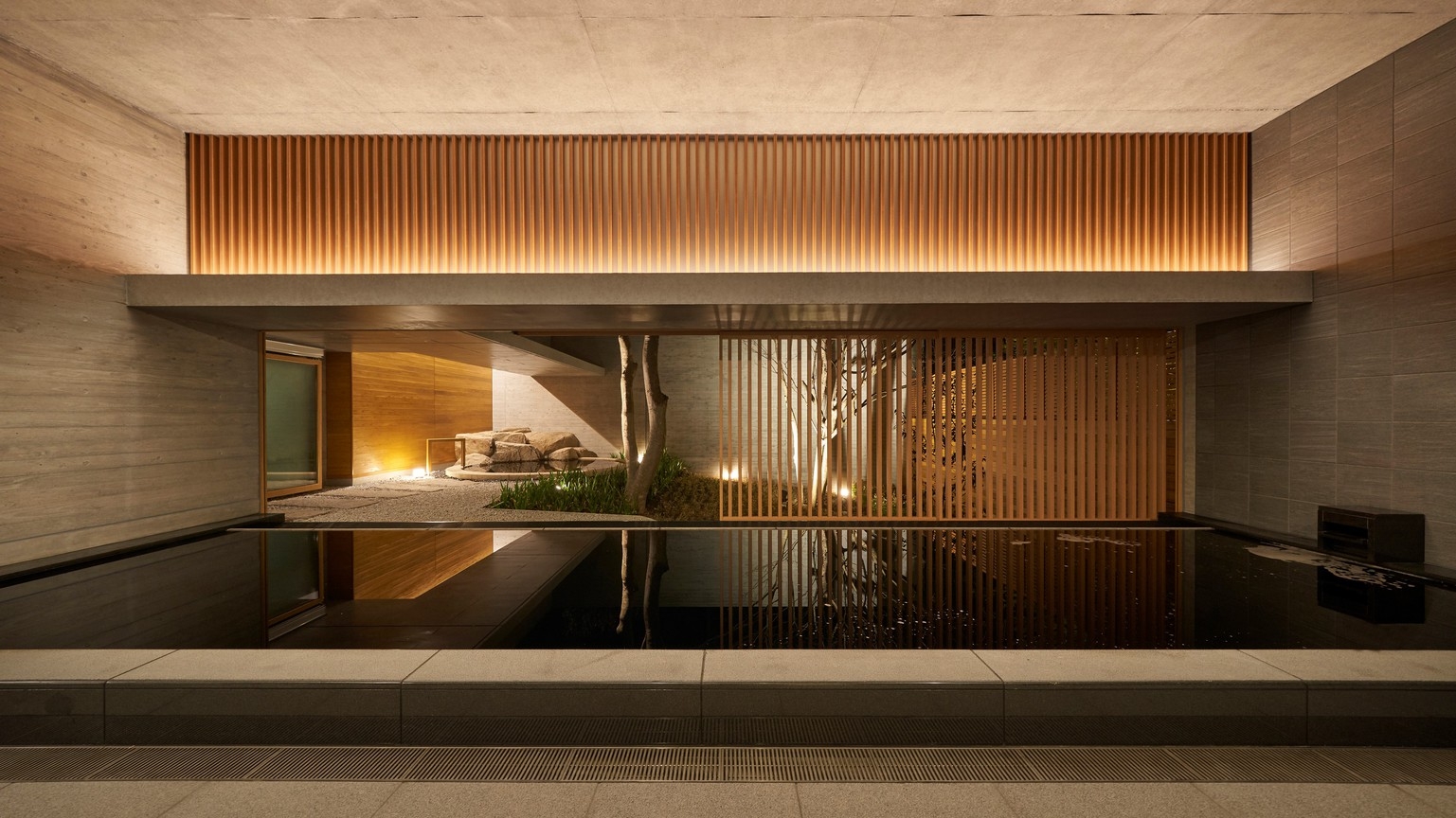 【12/13・20・24限定クリスマスイベント】冬の夜空にランタン☆グランピングエリア＜選べる冬鍋＞