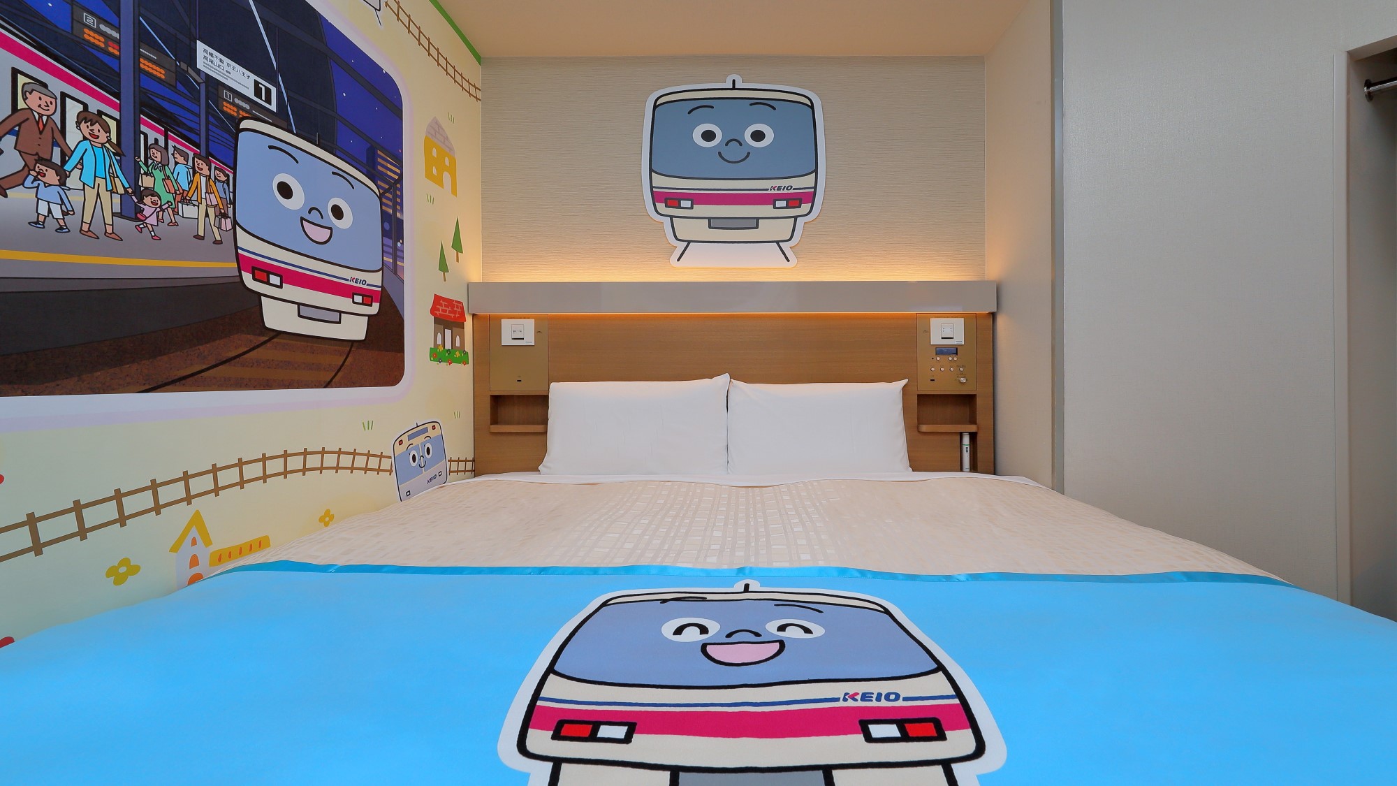 【特典付】素泊まり｜京王電鉄キャラクター「けい太くん」と仲間たちに囲まれて過ごすトレインビュープラン