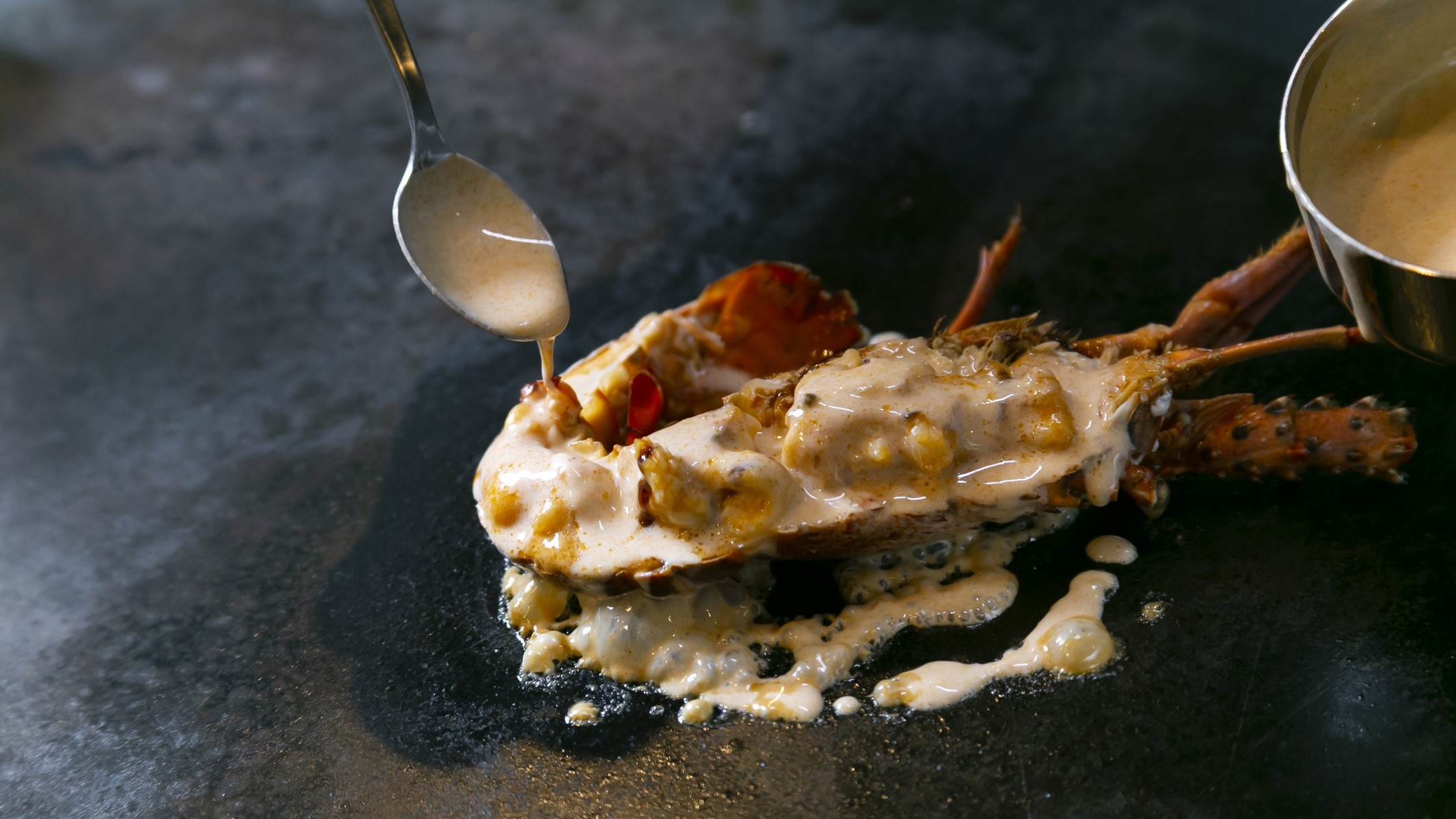 ＜プレミアム客室だけ！＞Wメイン活伊勢海老＆佐賀県産和牛付懐石料理に絶句！貸切風呂＆岩盤浴付♪