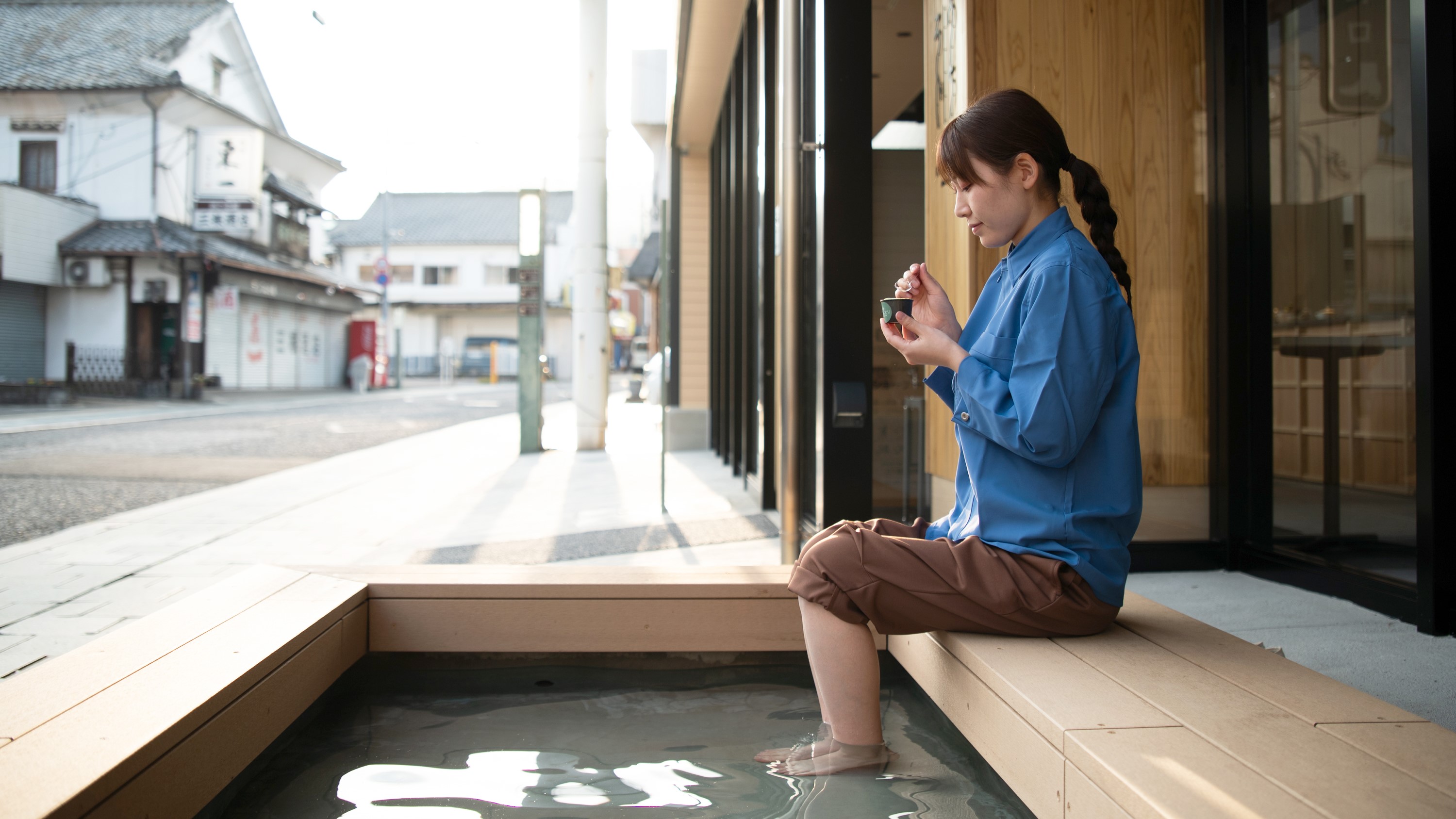 足湯こしかけ＜足湯に入りながらショコラタイム♪