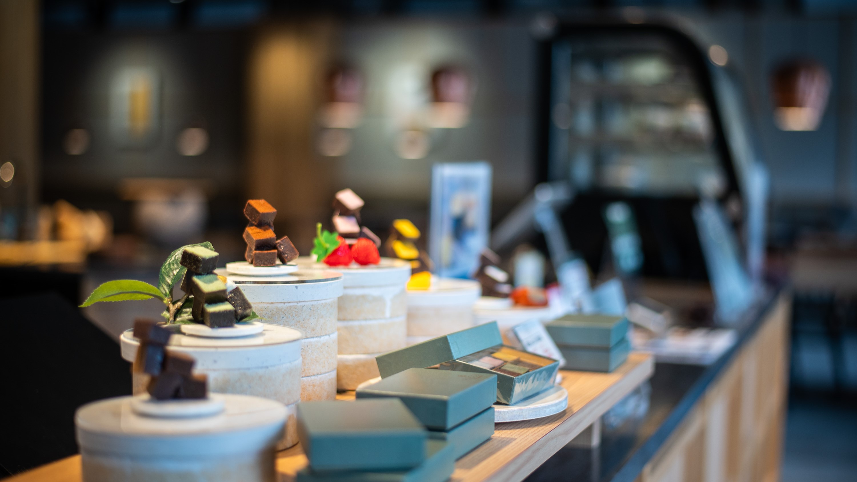 『ショコラトリー6区』ショコラ専門店