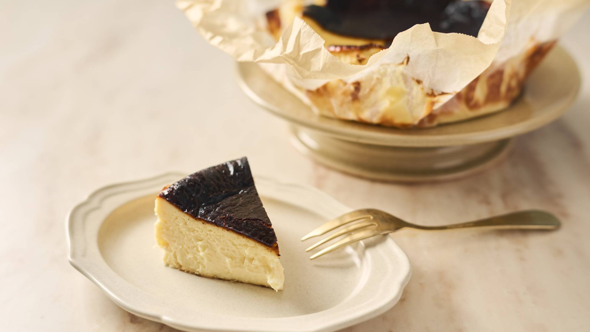 夕食：バイキング_バスクチーズケーキ