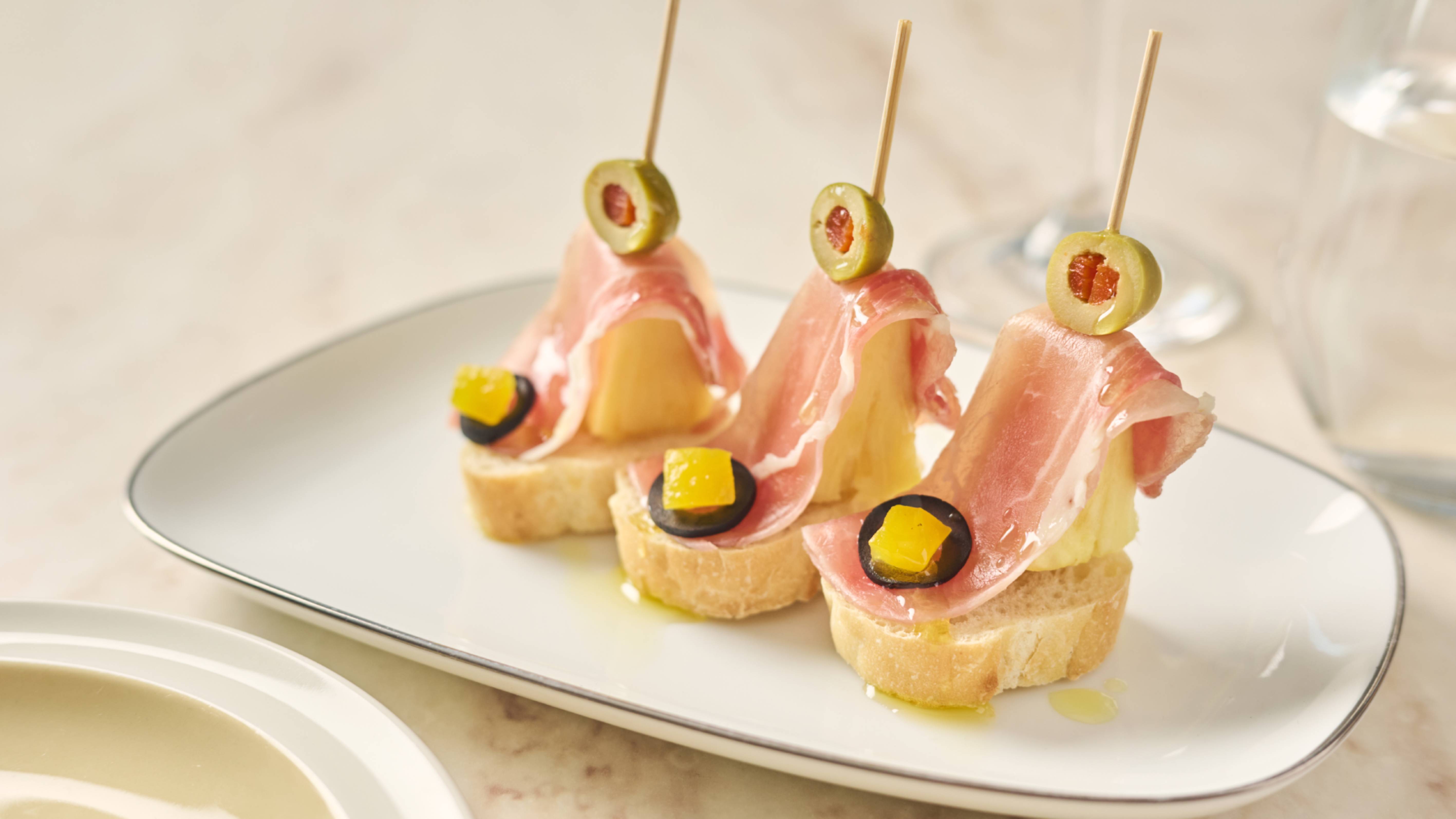 夕食：バイキング_ピンチョス