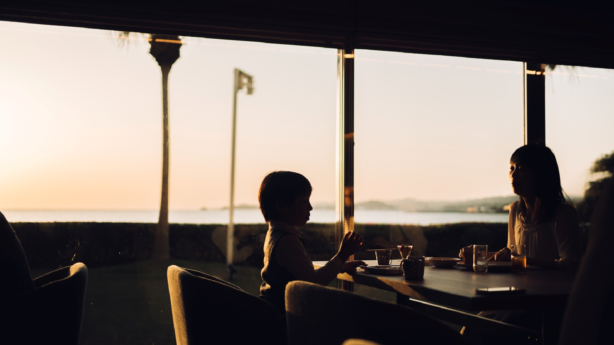 夕食：ブッフェ会場