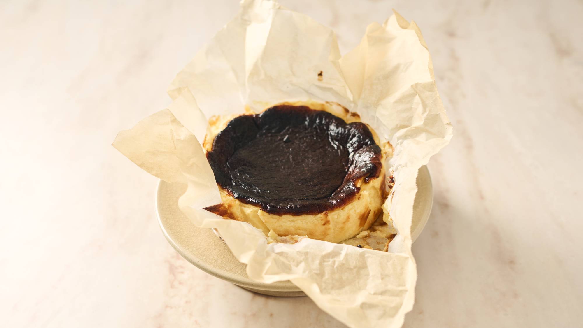 夕食：バイキング_バスクチーズケーキ