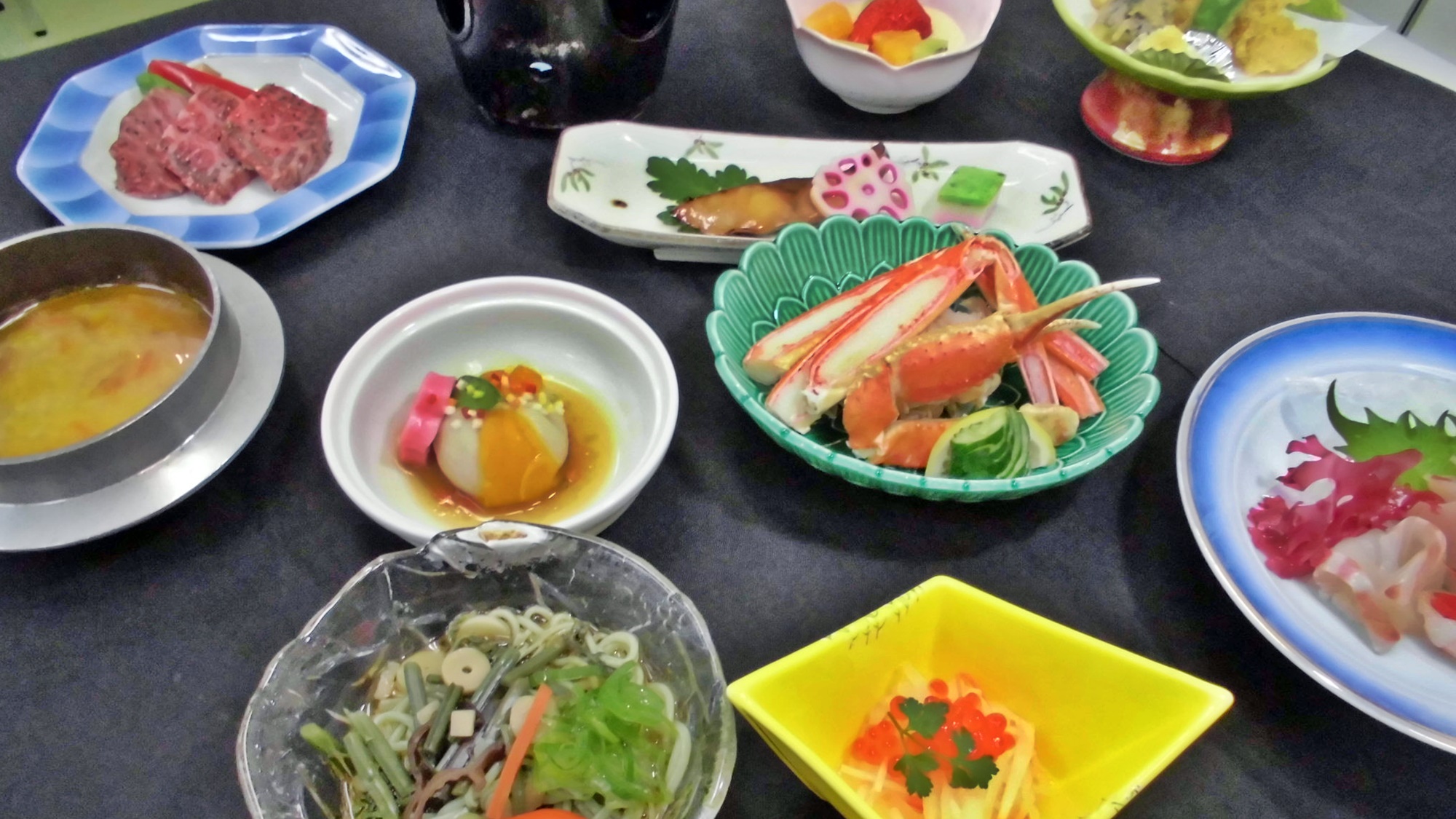 *【夕食一例】富山の幸をメインにした夕食。