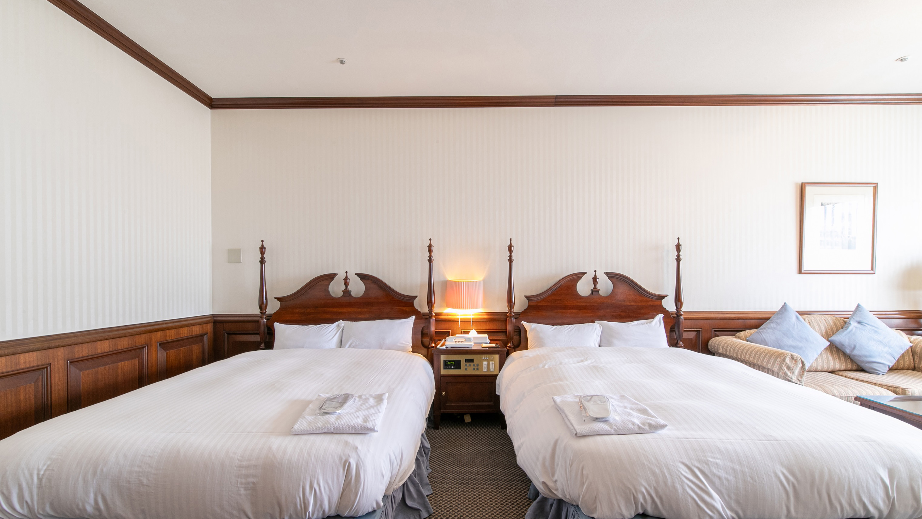 【禁煙】デラックスツイン（ラグジュアリーツイン）