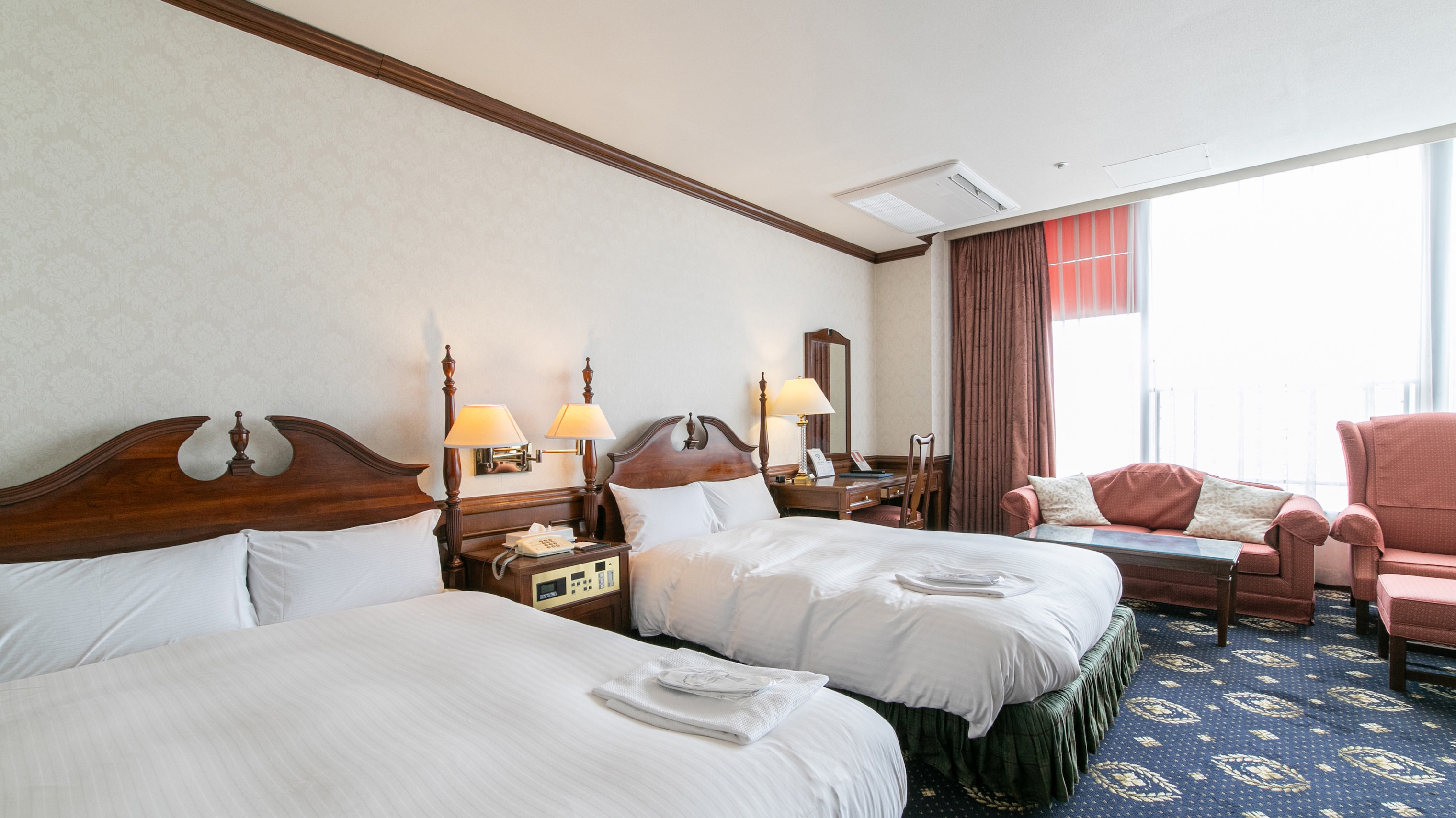 【喫煙】デラックスツイン（ラグジュアリーツイン）