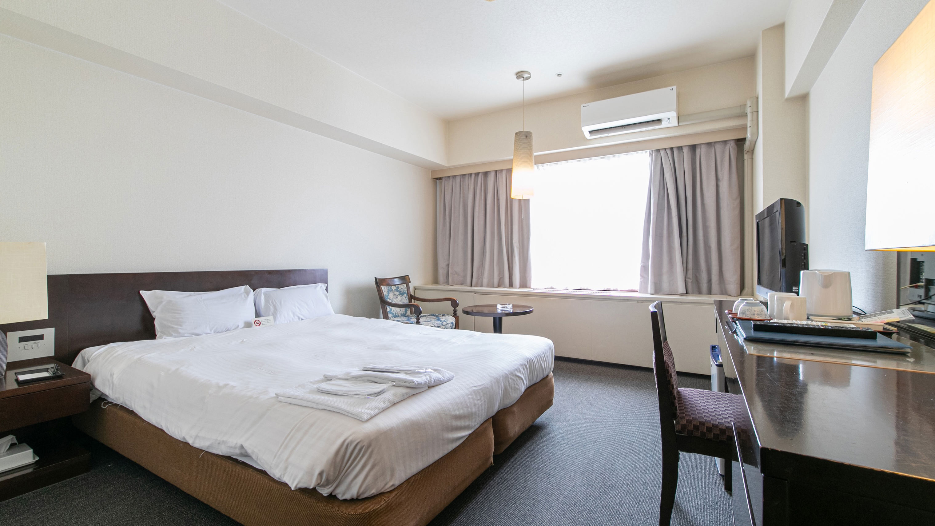 クイーンダブルルーム