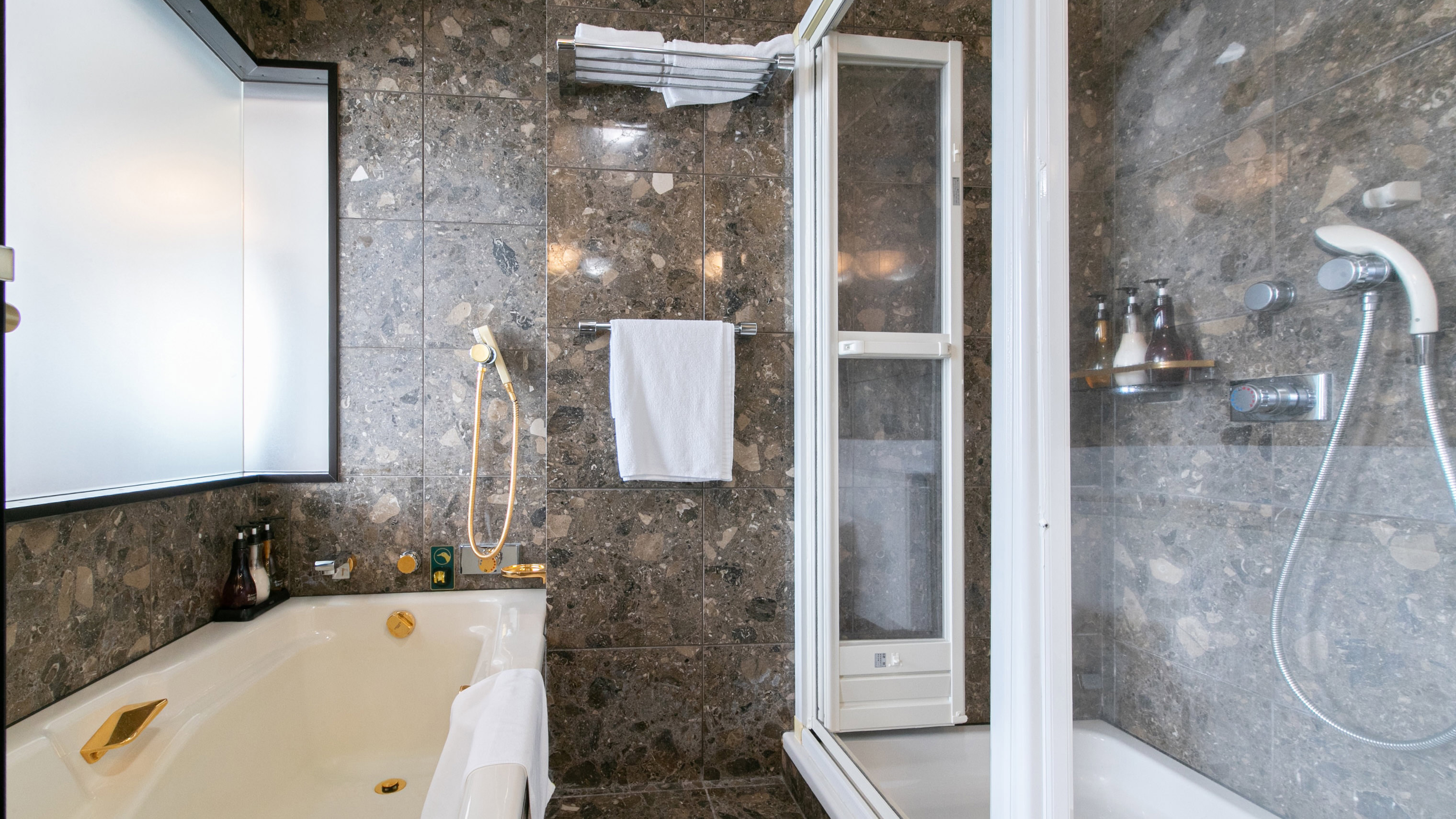 【喫煙】デラックスツイン（ラグジュアリーツイン）