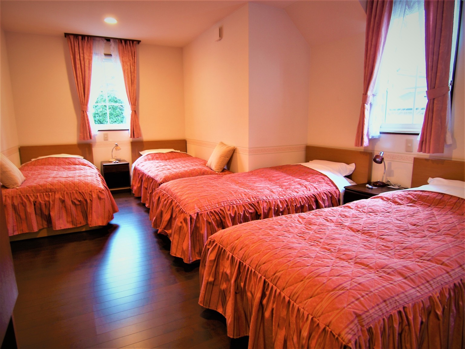 【禁煙】ファミリールームＢ最大定員5名様（２０１号室）