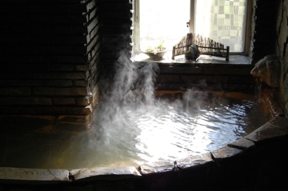 常連さんに根強い人気★うなぎの蒲焼×『えびの』の里山料理で大満足≪２食付≫※現金決済※