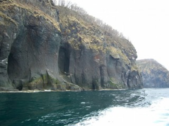 世界自然遺産「知床」の断崖絶壁