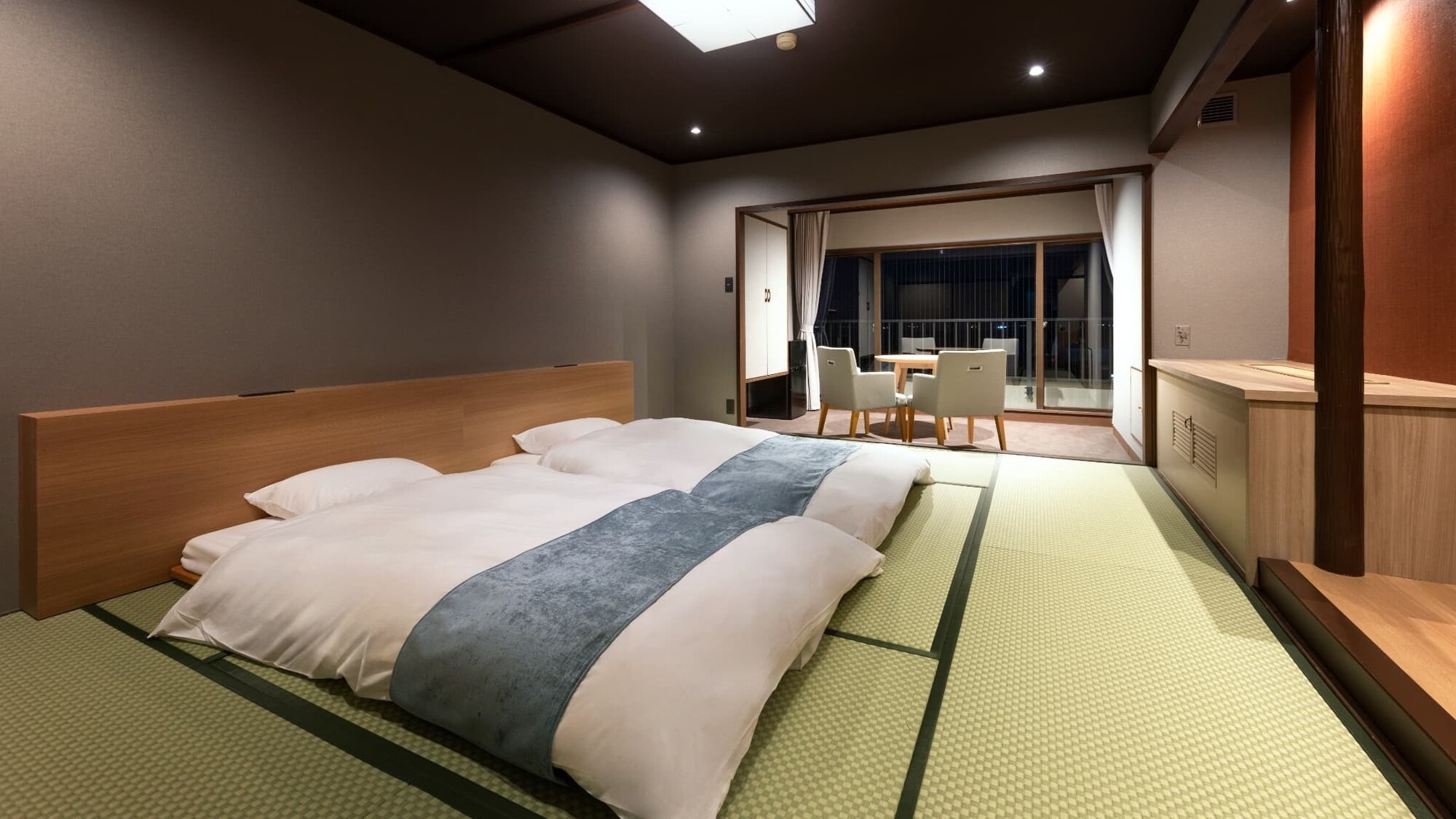 【禁煙・海側・高層階】ベッドルーム　2025年10月デビュー