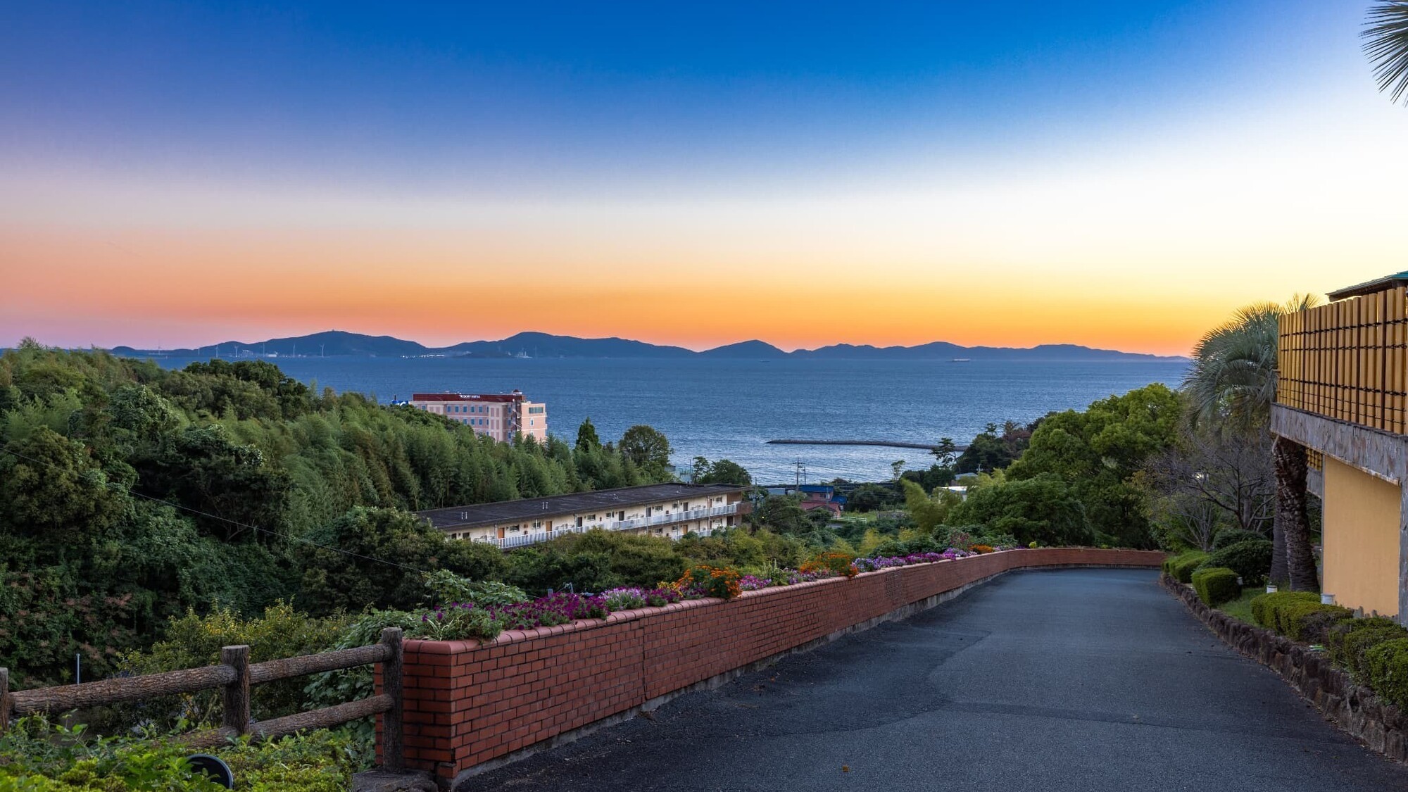 エントランスからの景色(三河湾)1