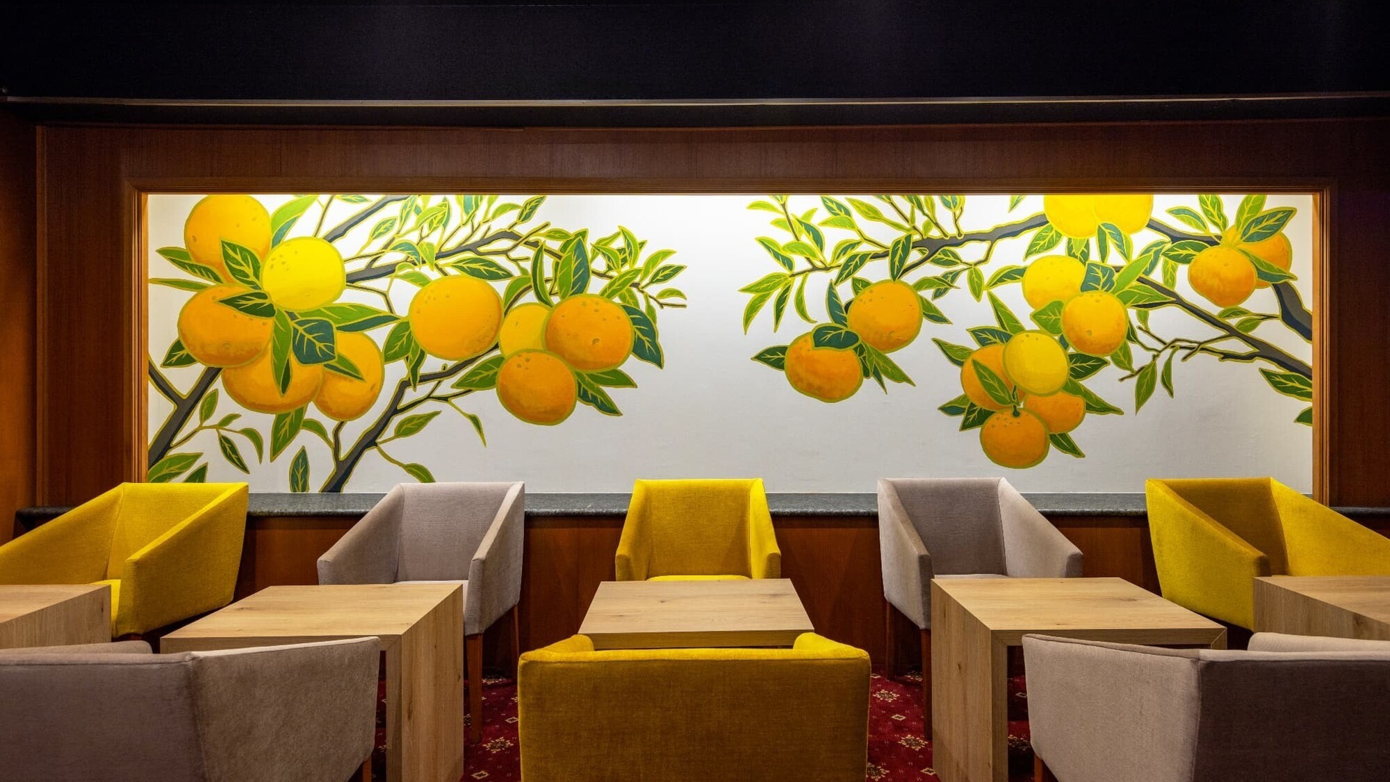 蒲郡みかんの壁画