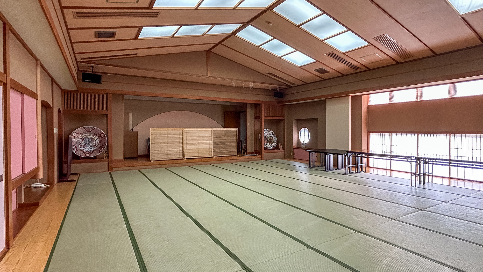 *大広間「銀河」/山側