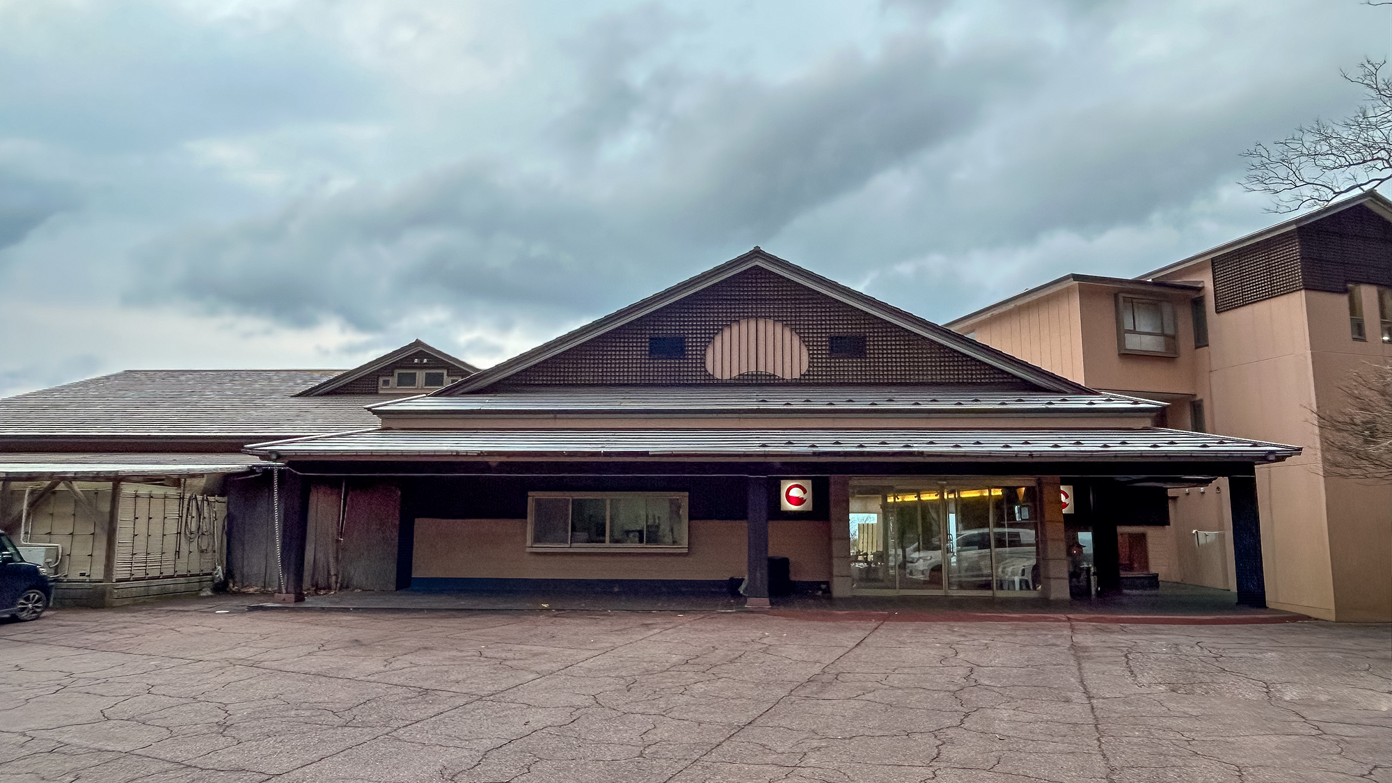 *外観/海華亭かわいにようこそ！