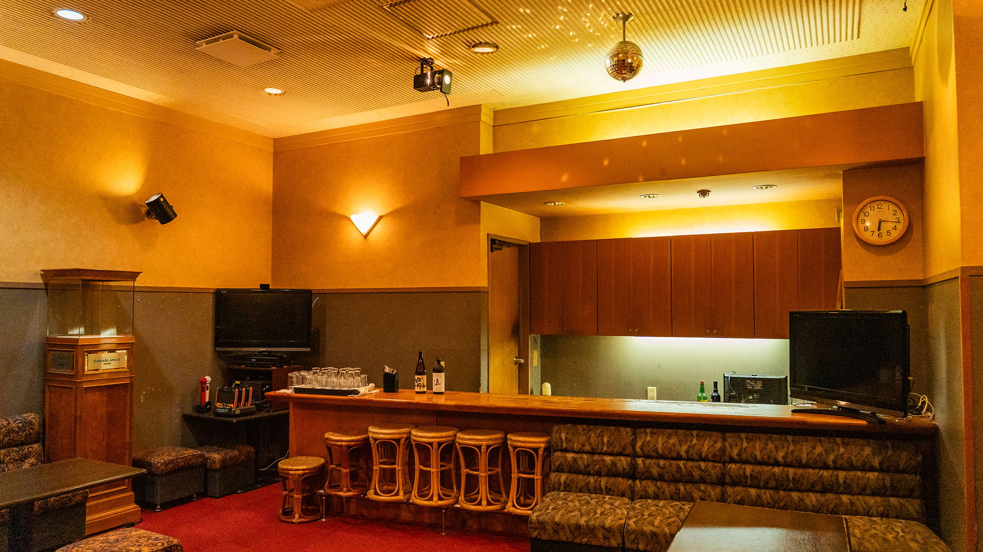 *バーラウンジ「彩海」/湯上がりの一杯にぜひご利用ください