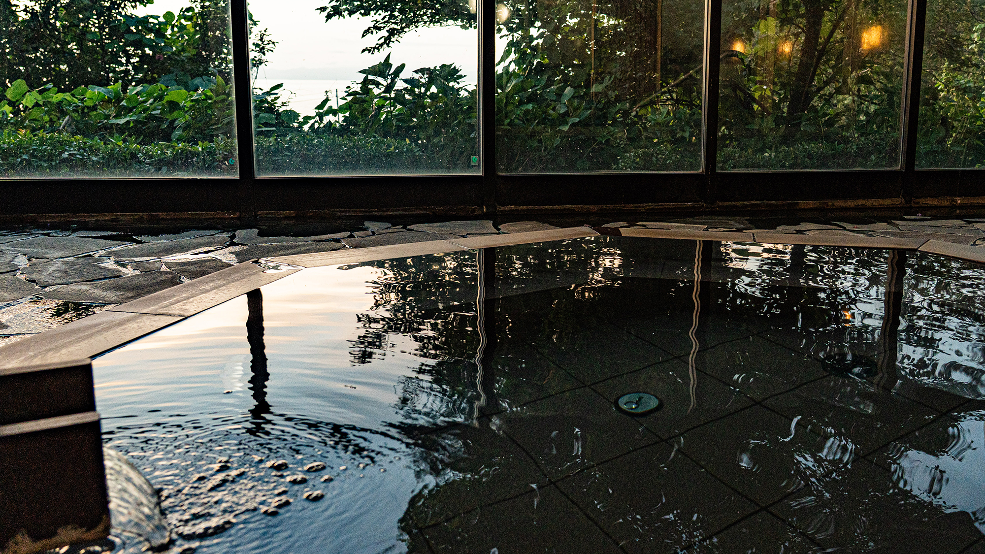 *大浴場/当館の温泉は天然温泉。体だけでなく、心まで温まります