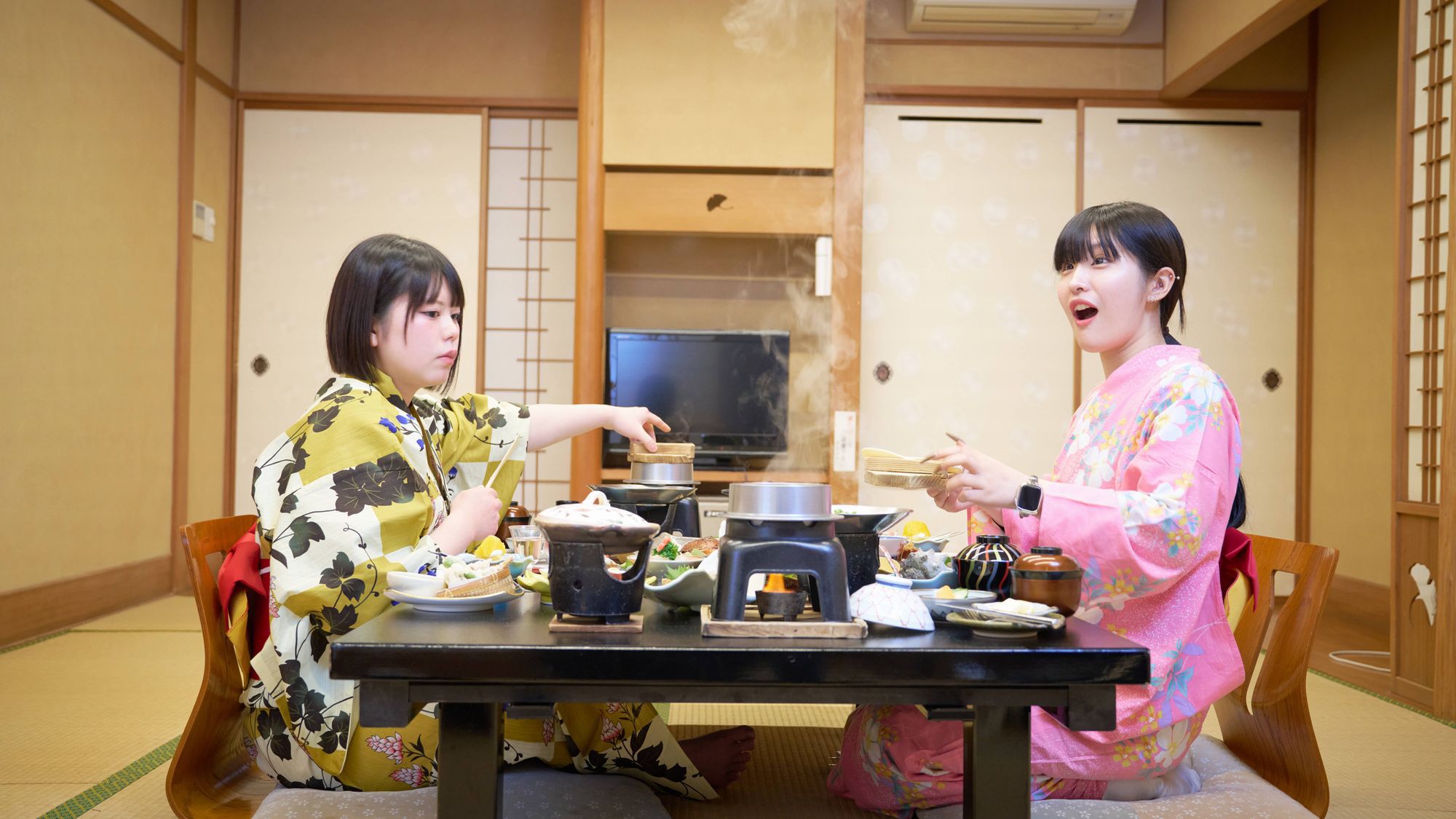 【女子旅】貸切風呂無料特典付き！メイン料理は食感が抜群”あわびのしゃぶしゃぶ”【お部屋食】