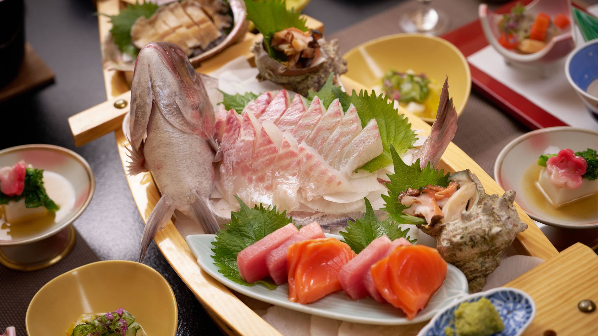 【１泊夕食付プラン】◇お部屋食◇アワビ／真鯛のお造り！豪華★5種の船盛り付き（朝食なし）