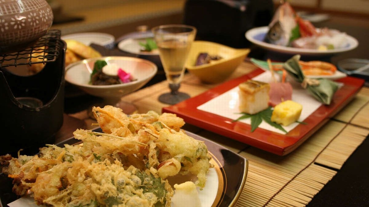 【楽天トラベルサマーSALE】【当館一番人気】鮮度抜群！豪華★5種の船盛り付き◇お部屋食◇