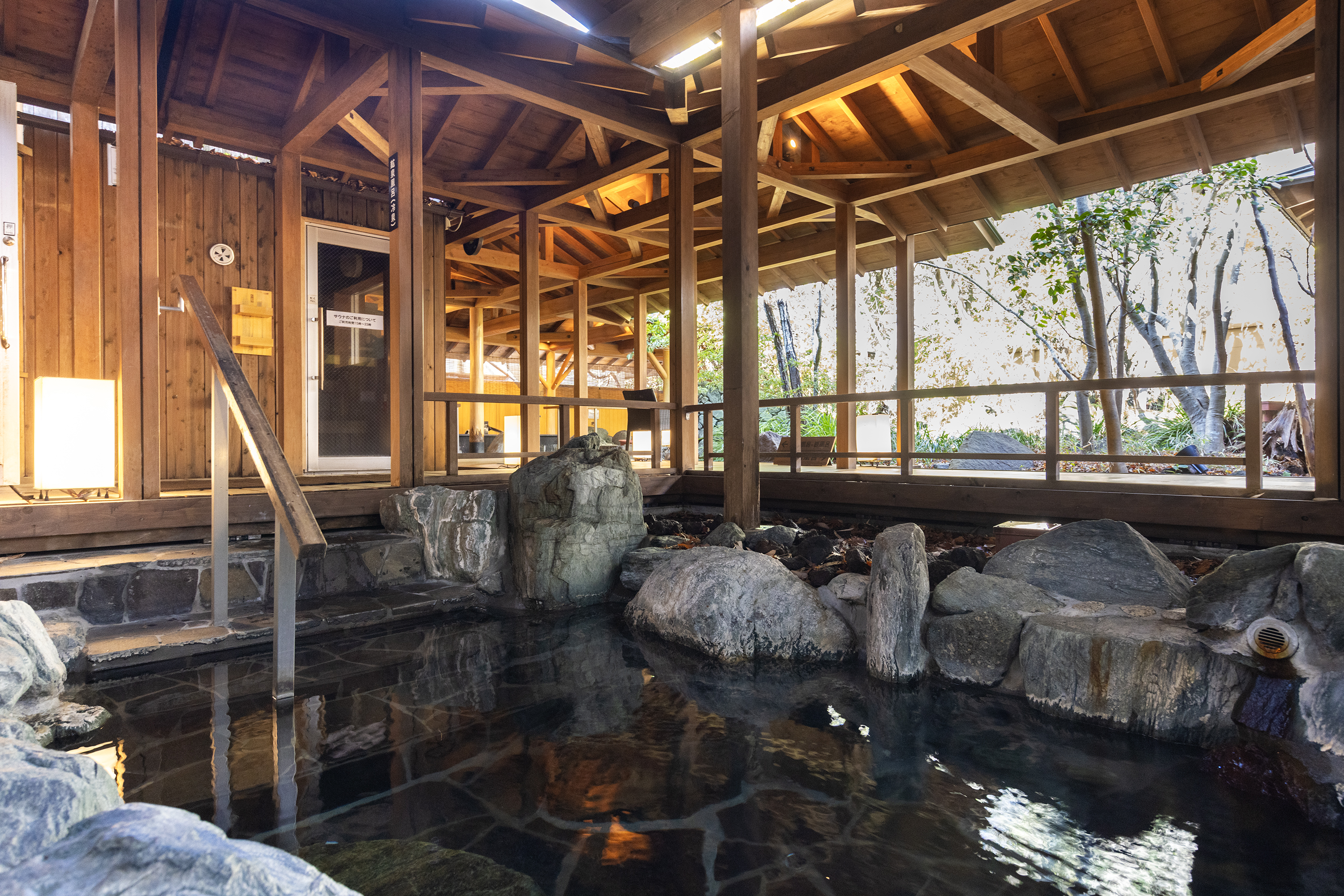 ほたるの湯　低温泉