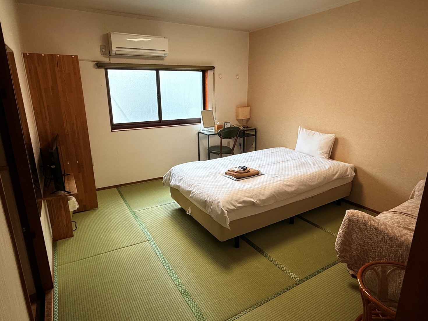 【素泊りプラン】海遊館徒歩1分USJも近く。駅近、専用駐車場、大浴場完備で遅めの到着でも安心。