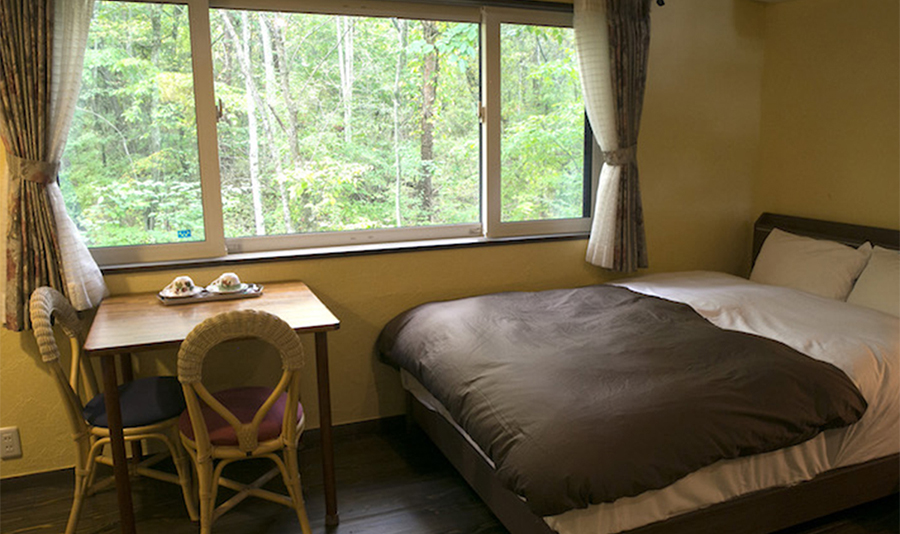 離れ客室：スザンナ