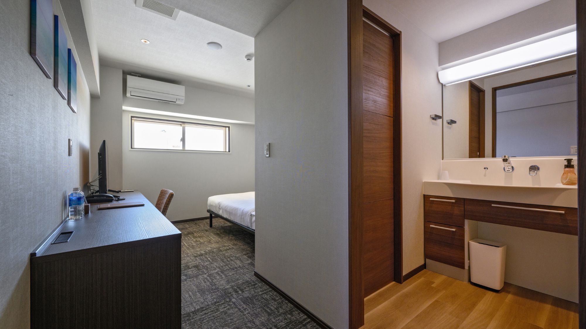  【スタンダードダブルルーム21㎡/禁煙】おひとり様にも最適、快適空間。