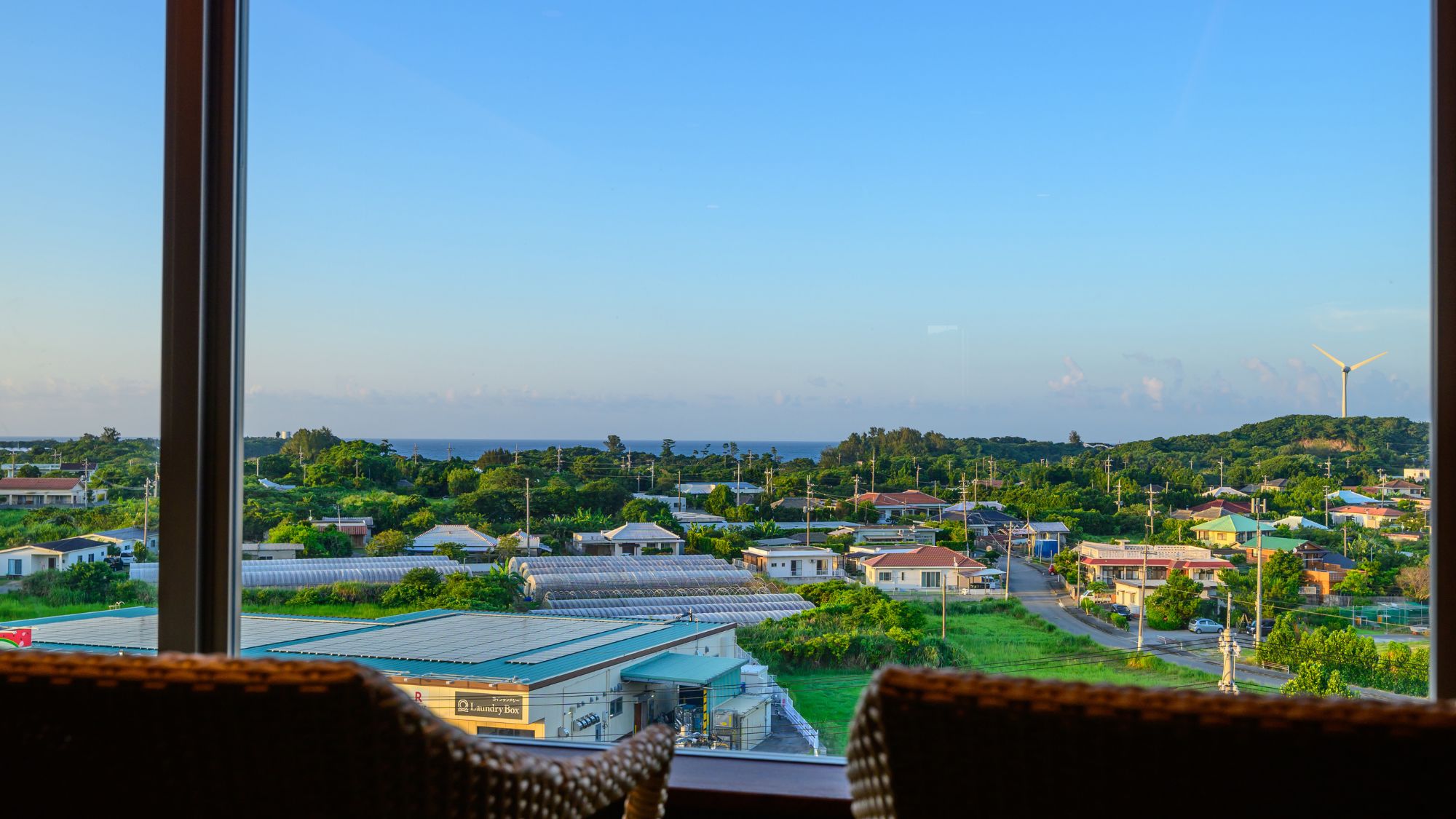 【大浴場】大浴場からの眺望一例。今帰仁の自然のままの景色をお楽しみください。