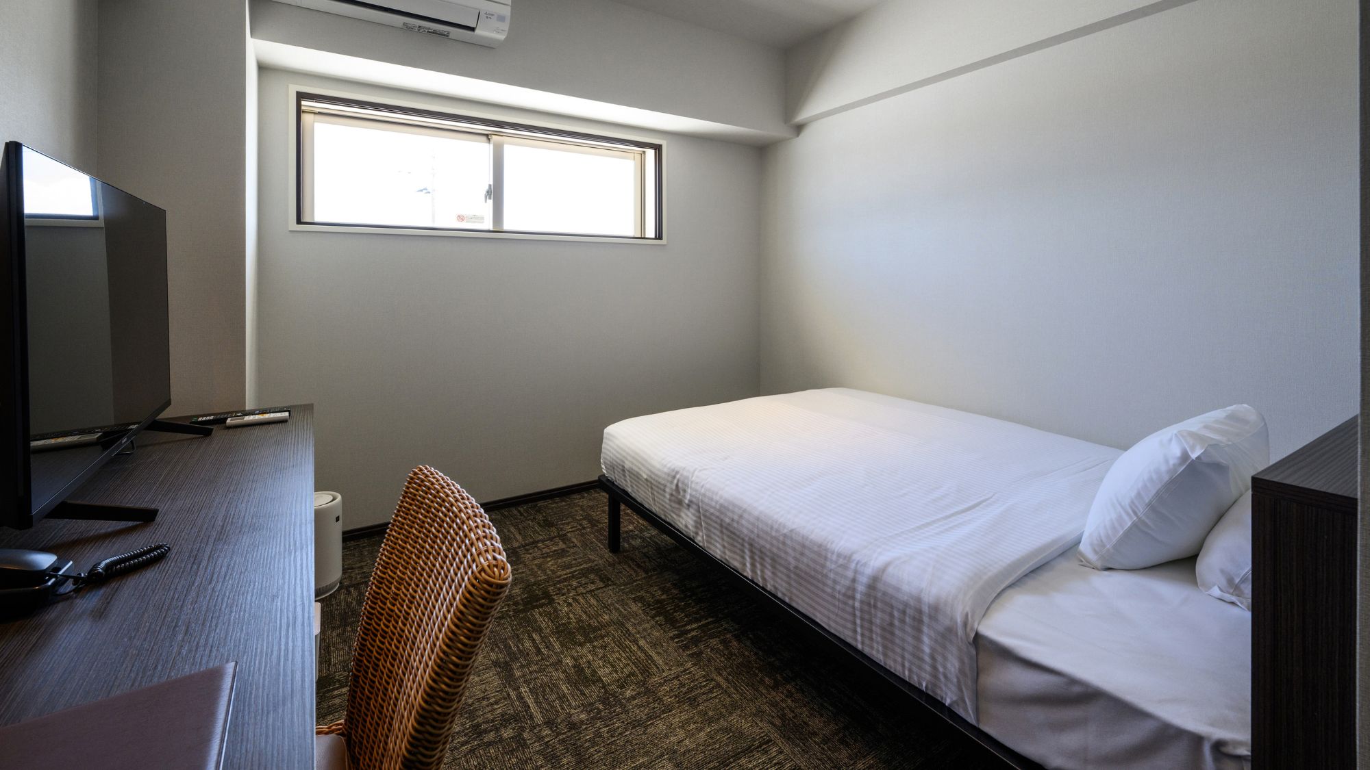  【スタンダードダブルルーム21㎡/禁煙】シンプルで使いやすい快適ダブルルーム。  