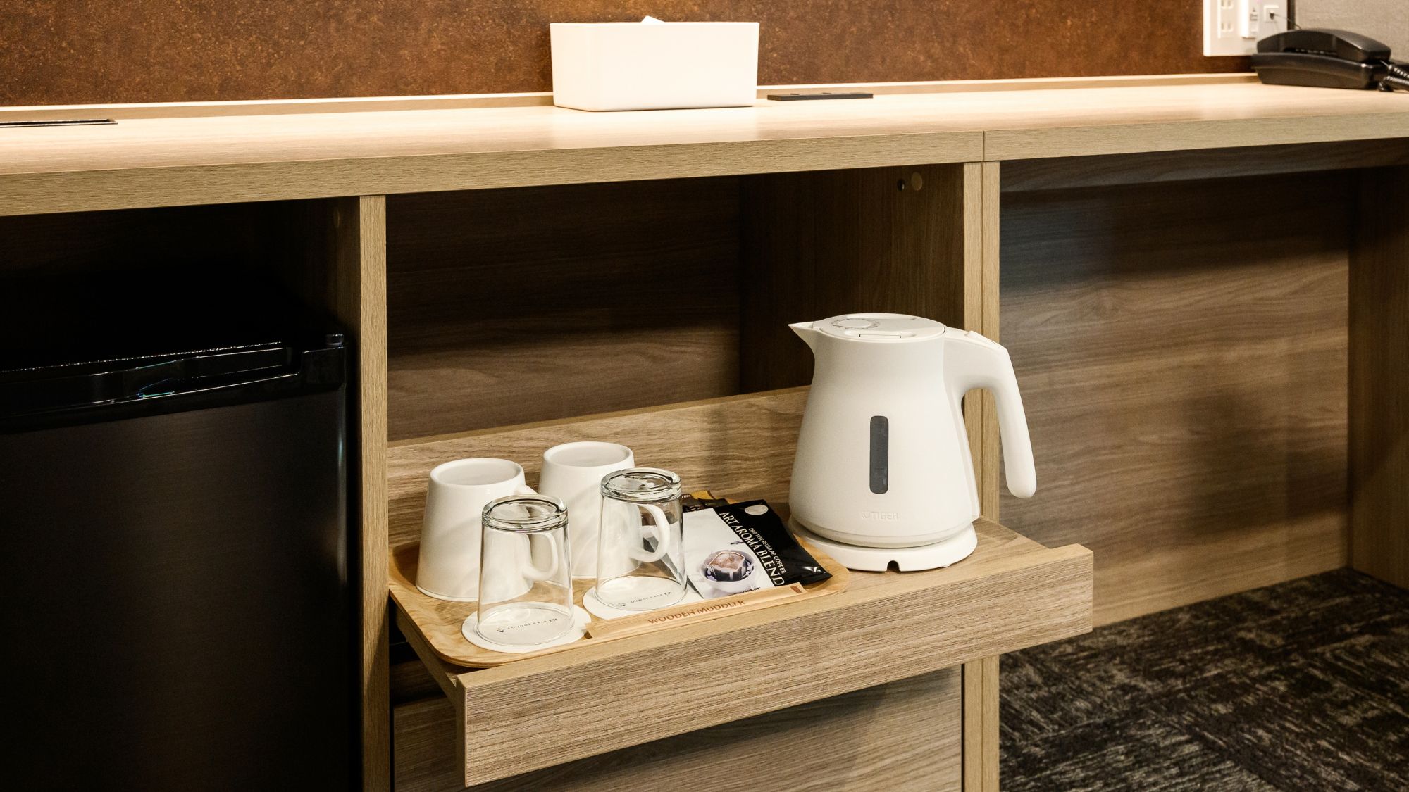  【ファミリールーム45㎡/禁煙】便利なティーセット完備でほっと一息。       