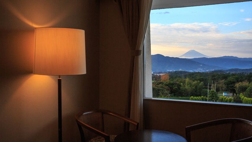 部屋らからの景色　富士山